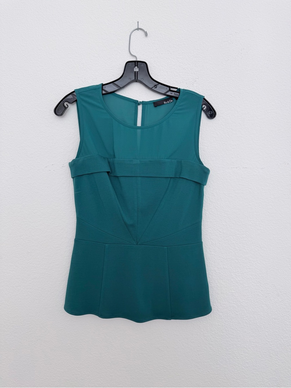 Ro & De Teal Sleeveless Peplum Top